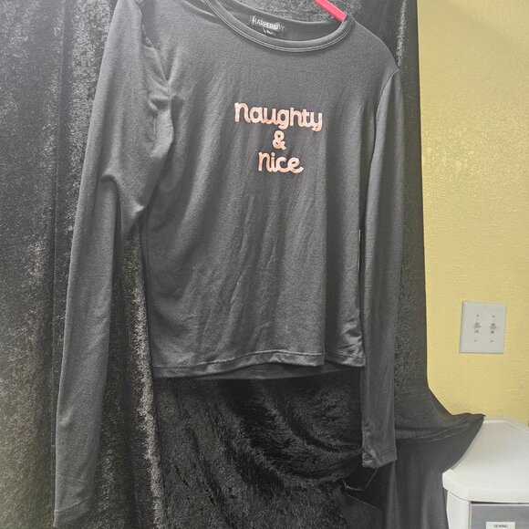 Harper & Ivy L Black with pink writing "Naughty & Nice" long sleeve t-shirt - Picture 5 of 5